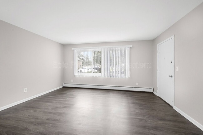 Foto del edificio - 51623 Mound Rd