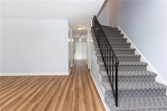 Foto del edificio - 296 Kimberly Way SW