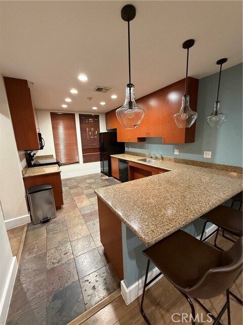 Building Photo - 488 E Ocean Blvd