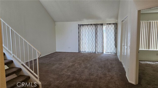 Foto del edificio - 12168 Mt Vernon Ave