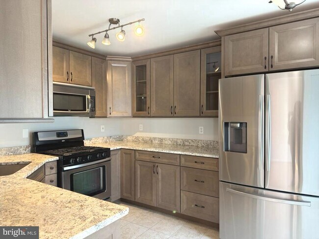 Foto del edificio - 249 Edge Creek Ln