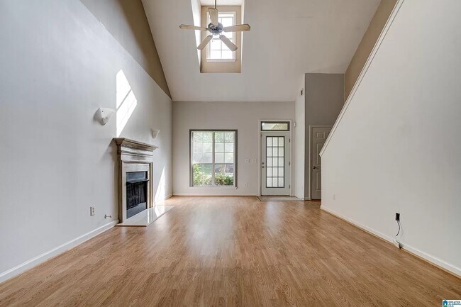 Building Photo - 1505 Savannah Park