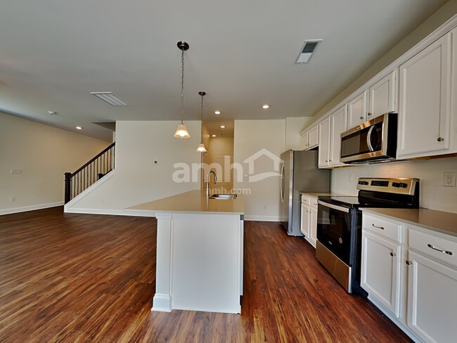 Building Photo - 1319 Bethany Dallas Dr