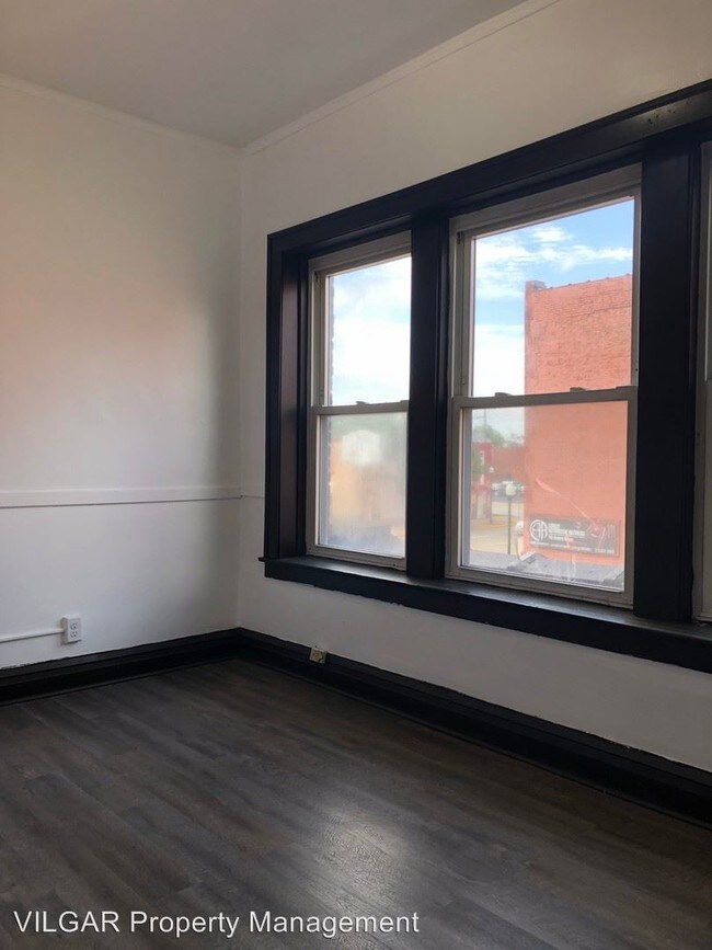 Foto del edificio - 5617-5619 Hohman Ave