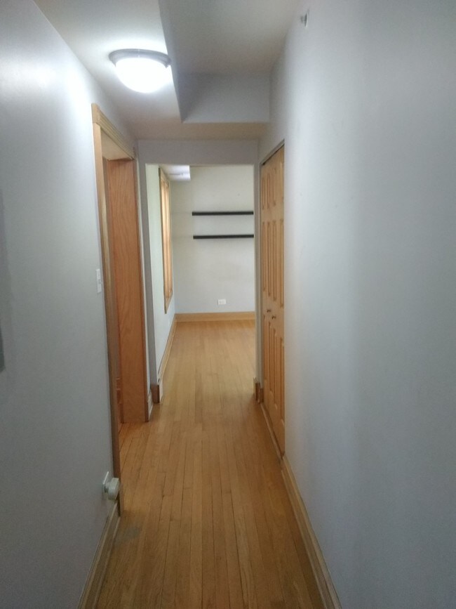 Foto del edificio - 600 N La Grange Rd