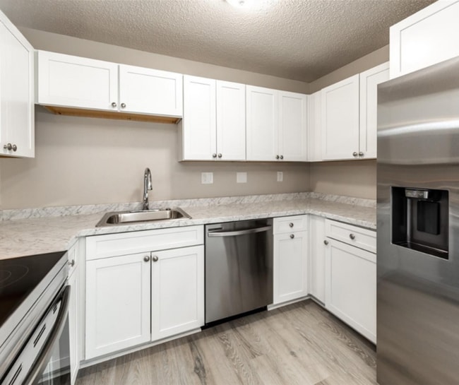 Building Photo - 4750 Cheerful Rd