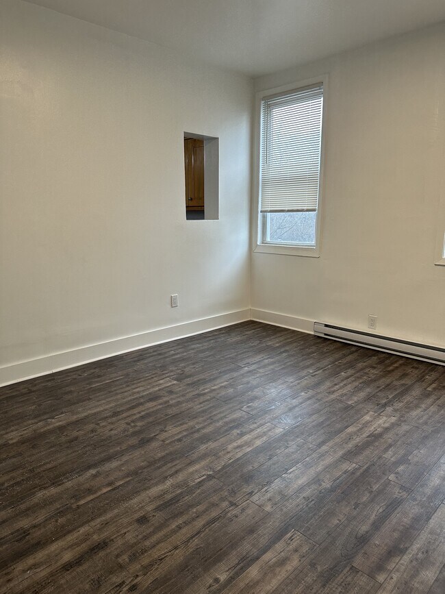 Building Photo - 287 Communipaw Ave