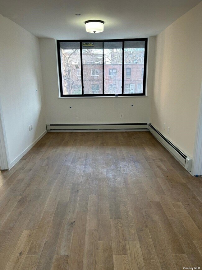 Building Photo - 132-22 41st Rd