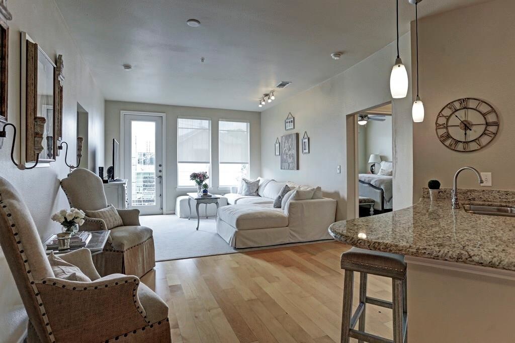 Foto principal - 505 Jackson Hill St