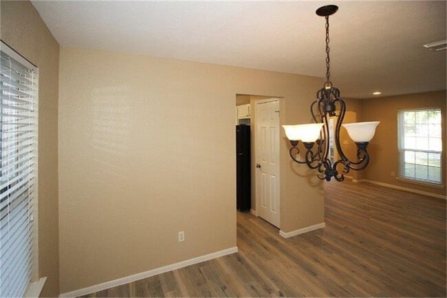 Building Photo - 507 Rams Bottom Ct