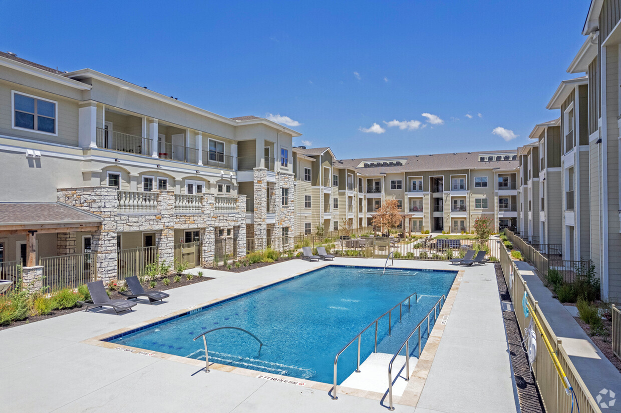 Legacy Round Rock Affordable Senior Living. - Legacy Senior on Red Bud Lane