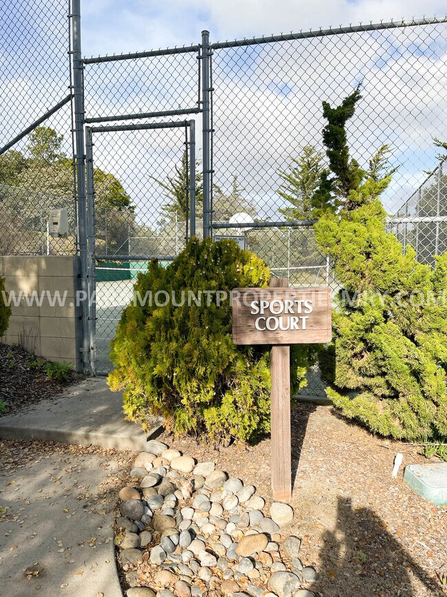 110 Pheasant Ridge Rd, Del Rey Oaks, CA 93940 Townhome Rentals in Del