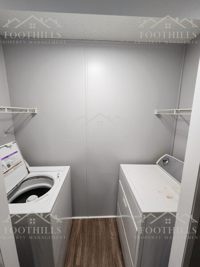 Building Photo - 3 Bedroom Mobile Home in Anderson – Freshl...