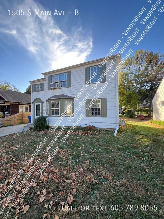 Building Photo - 1505 S Main Ave