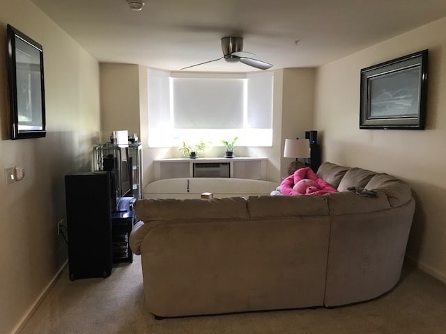 Building Photo - Beautiful & Convenient 2/2/2 Unit