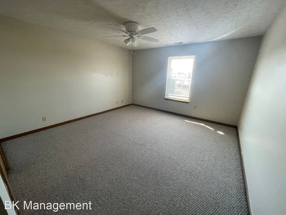 Building Photo - 3033 Butterfield Ct