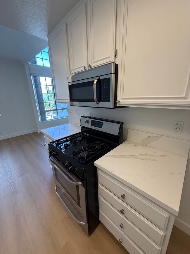 Foto del edificio - 15507 Moorpark St