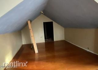 Foto del edificio - 1 br, 1 bath House - 4 Division St