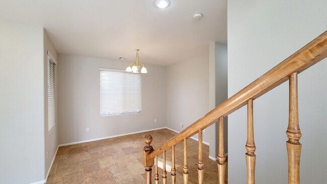 Building Photo - 8612 Splendid Leaf Ct - 4 bedrooms ,  2.5 ...