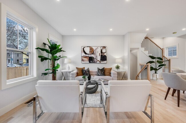 Building Photo - 317 Pearl St