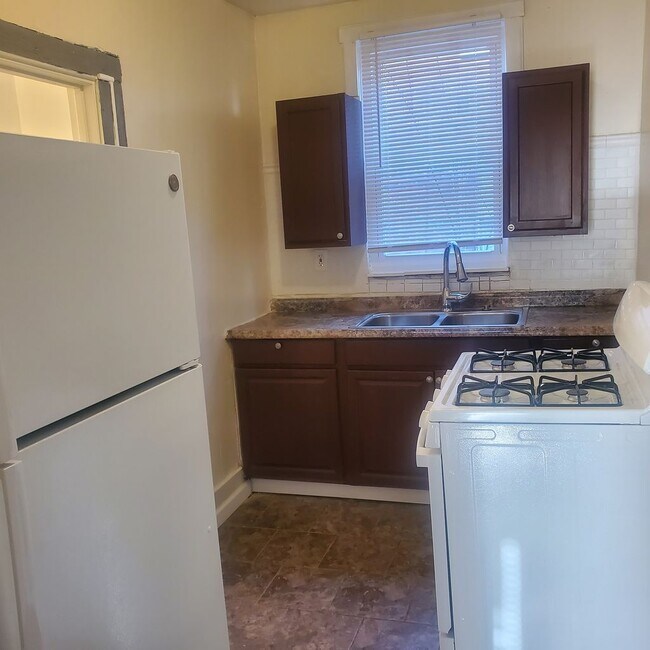 Foto del edificio - 8546 Ironwood St