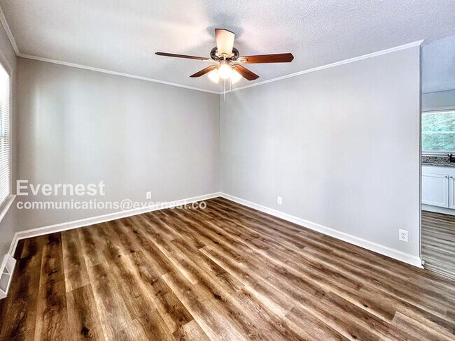 Foto del edificio - 2815 Crescent Ln