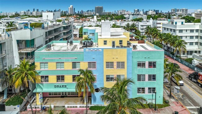 Building Photo - 1460 Ocean Dr