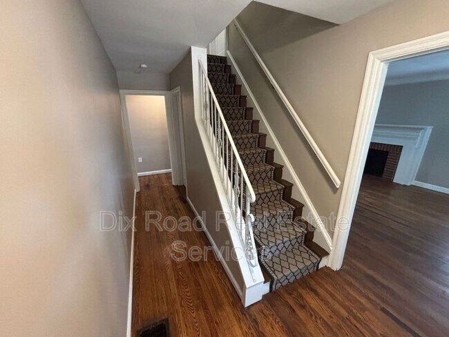 Foto del edificio - 4072 Race Rd