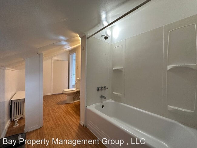 Building Photo - 1 br, 1 bath House - 5904 Harford Rd 2nd Flr