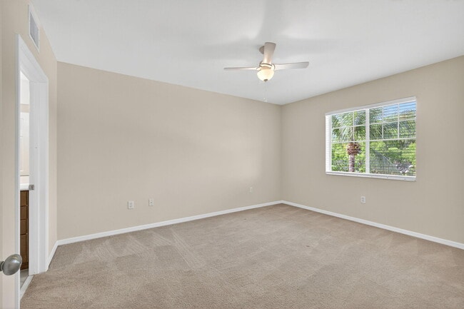 Building Photo - 6510 Emerald Dunes Dr
