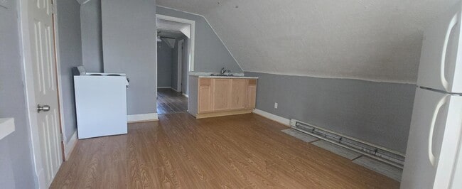 Building Photo - 12406 Saywell Ave