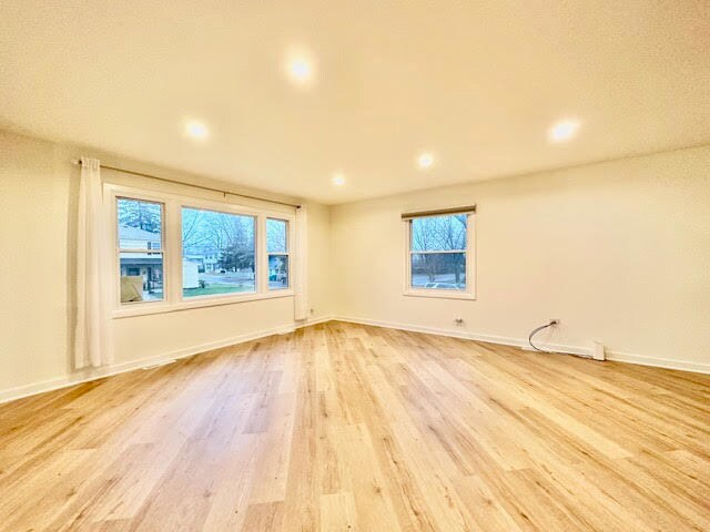 Foto del edificio - 25640 W Glade Dr