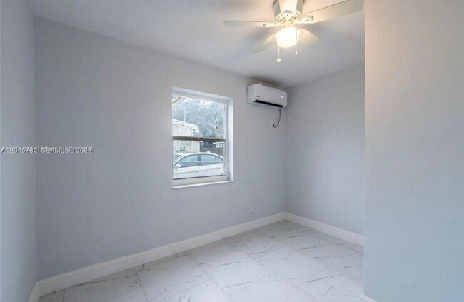 Foto del edificio - 425 NW 14th Way