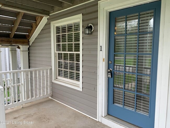 Building Photo - 2709 Grinstead Dr