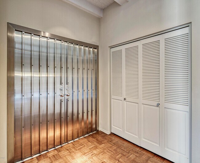 Foto del edificio - 7145 E McDonald Dr