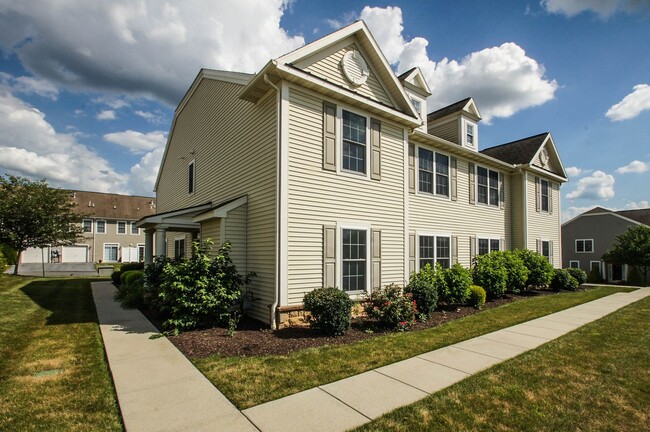 3 BEDROOM 2.5 BATHROOM APARTMENT - 3 BEDROOM 2.5 BATHROOM APARTMENT