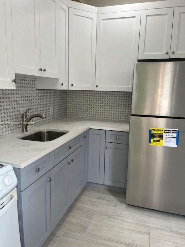 Building Photo - 7710 Carlyle Ave