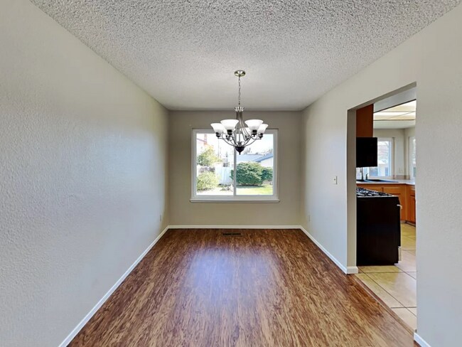 Foto del edificio - 7437 Palmer House Dr