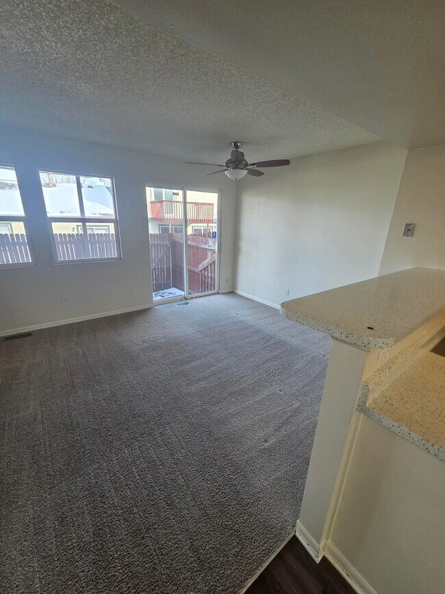 Foto del edificio - 3516 Atlantic Dr