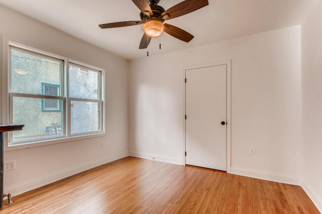 Building Photo - 3801 Glendale Terrace