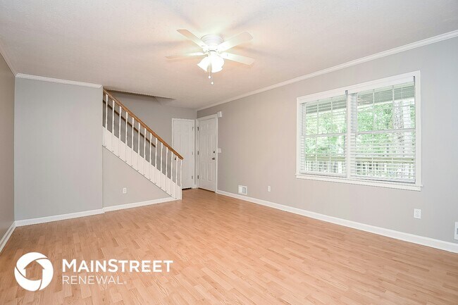 Foto del edificio - 220 Carmichael Rd