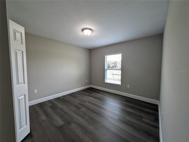 Foto del edificio - 1225 Vanderway Ln