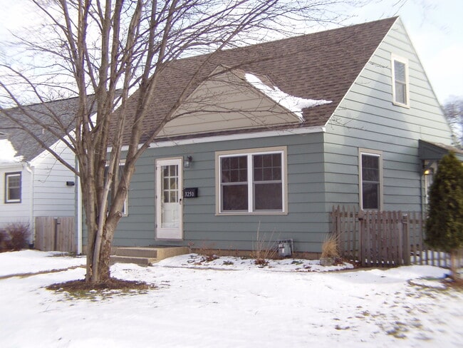 Street View 2 - 3250 N 88th St