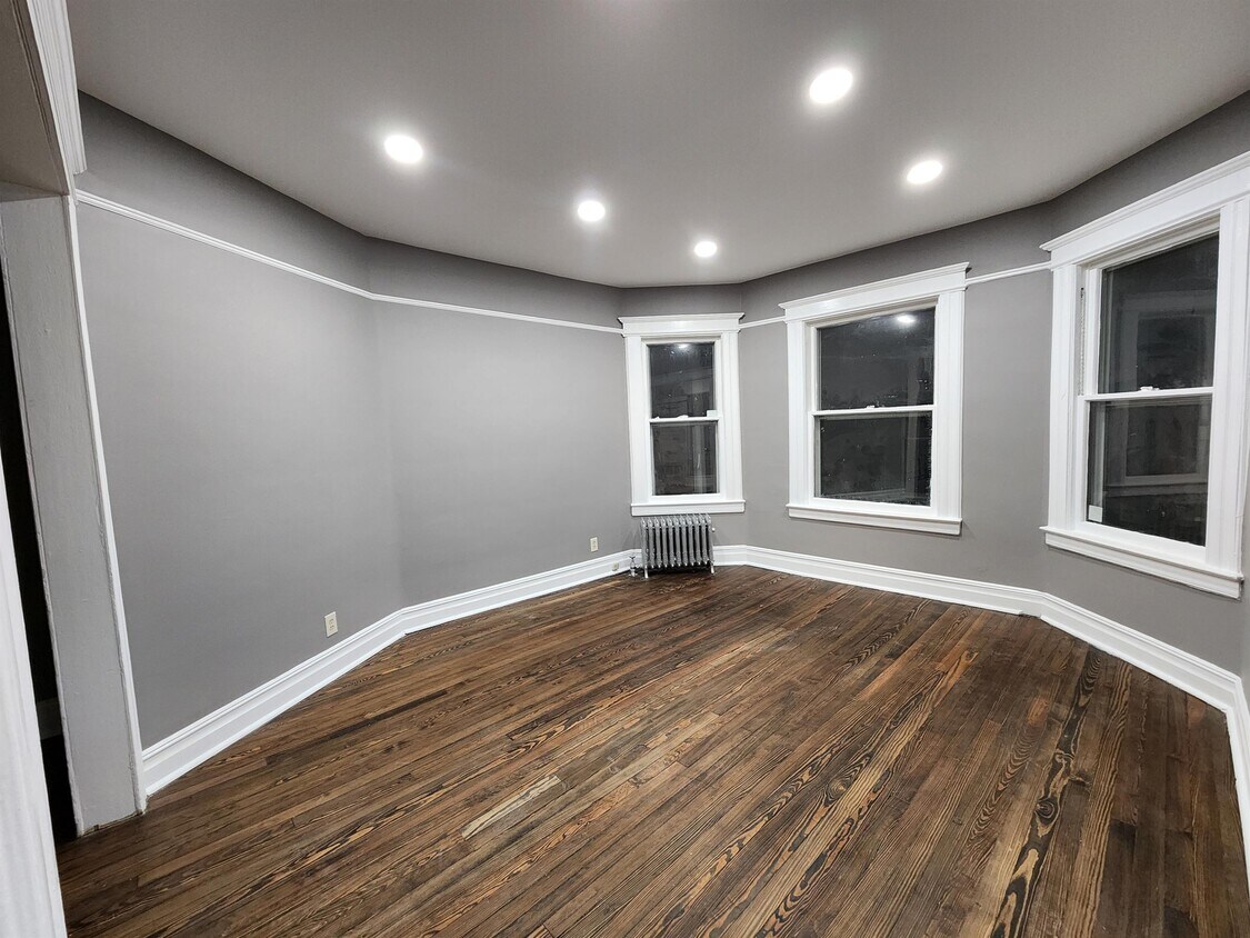 Photo - 22 Davis Ave (East Orange, NJ)