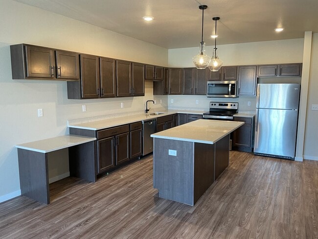 Augusta 3704  Apartments Kitchen - Augusta Apartments