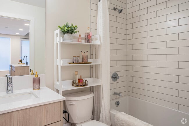 2BR, 2BA - The Switch at Station Lands
