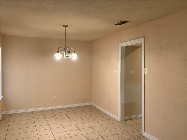 Building Photo - 4631 Timberwood Dr