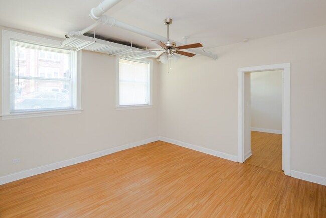 Foto del edificio - 4823 N Springfield Ave