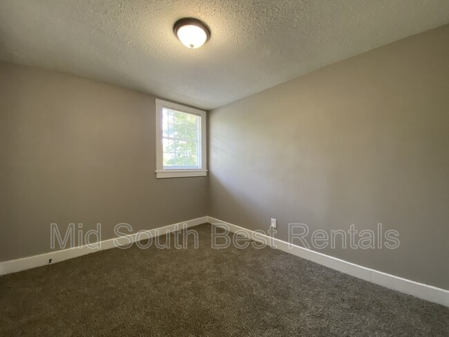 Foto del edificio - 2700 S State St