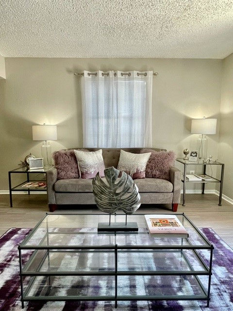 Building Photo - Woodside Flats